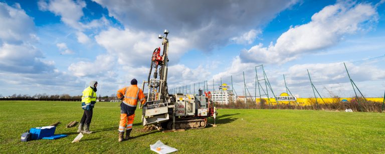 Chantier Marne-Europe à Villiers-sur-Marne : forage sur le site de la future gare de Bry-Villiers-Champigny (Mars 2017)