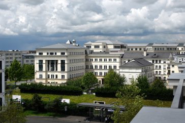Crédit : ©Eric Morency Immeubles de bureaux dans le quartier d'affaires du Val d'Europe