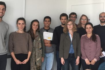 Photographie de groupe à la Cité Descartes : les étudiants en urbanisme planchent sur la santé avec EPAMARNE et l'ARS