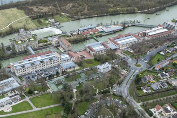 Photographie aérienne : Abords Nestle France (Ancienne Chocolaterie Menier), de la Base Nautique et du Parc de Noisiel (EPAMARNE)