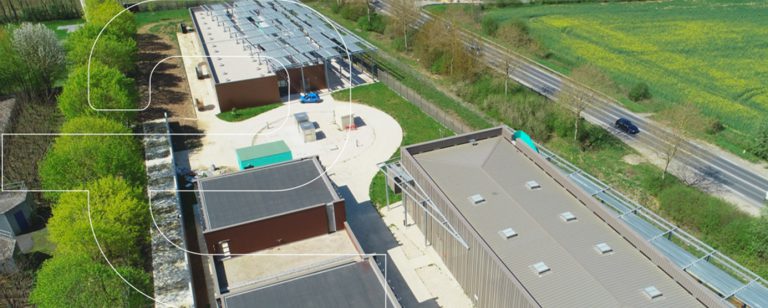 Enedis, gestionnaire du réseau public de distribution d’électricité et RTE, gestionnaire du réseau de transport d’électricité, ont inauguré le nouveau poste électrique de Coupvray, aux côtés de la commune, de Val d’Europe agglomération, d’EPAFRANCE et d’Euro Disney.