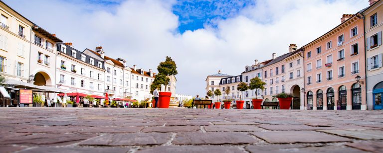 La Place de Toscane dans le Quartier du Parc - Centre urbain du Val d'Europe