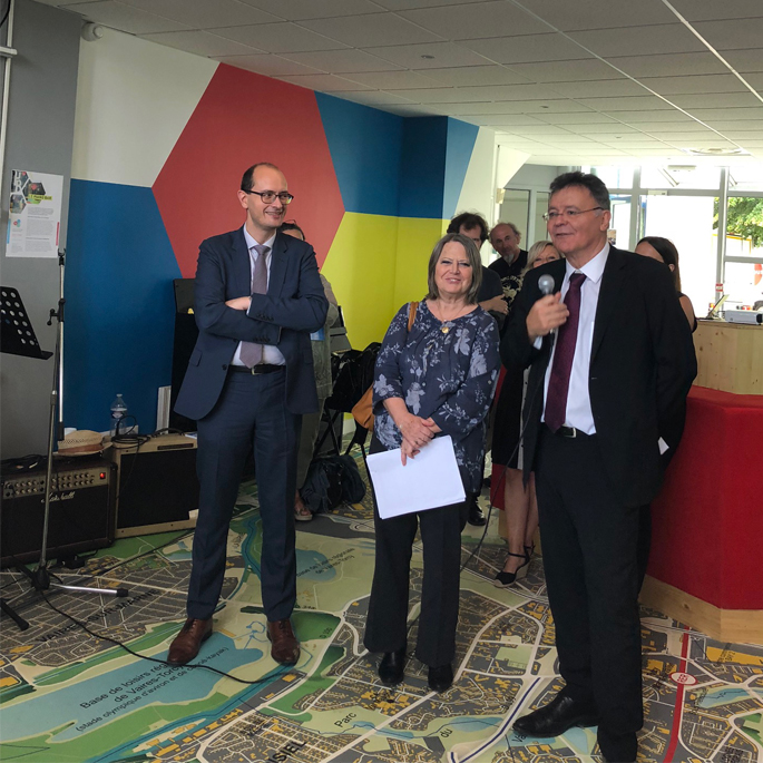 Inauguration du Piano-Bar en présence de Laurent Girometti, directeur général d’EPAMARNE, Maud Tallet, maire de Champs, Paul Miguel, président de la CAPVM et Cécile Delolme, représentant Philippe Tchamitchian, Président de la COMUE