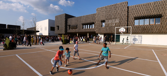 Crédit : ©Architecte : AAVP / photo : Eric Morency Groupe scolaire Louis de Vion dans l'écoquartier de Montévrain